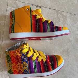 From Peru 🇵🇪 Colorful Women’s High-Top Sneakers